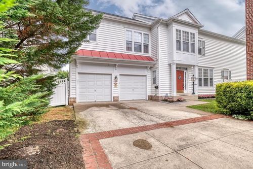 10036 Pentland Hills Way, BRISTOW, VA, 20136-2665 | Card Image