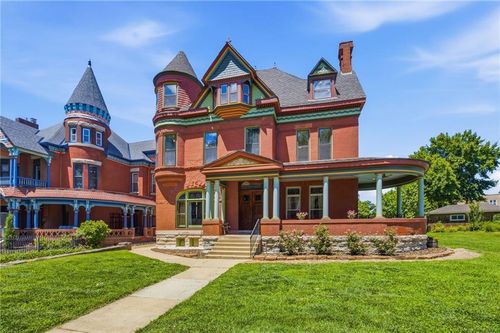 1840 Pendleton Ave, Kansas City, MO, 64124-1533 | Card Image