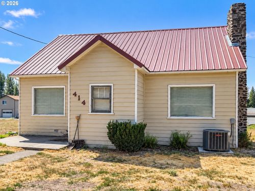 414 W Byars Ave, Goldendale, WA, 98620-9503 | Card Image