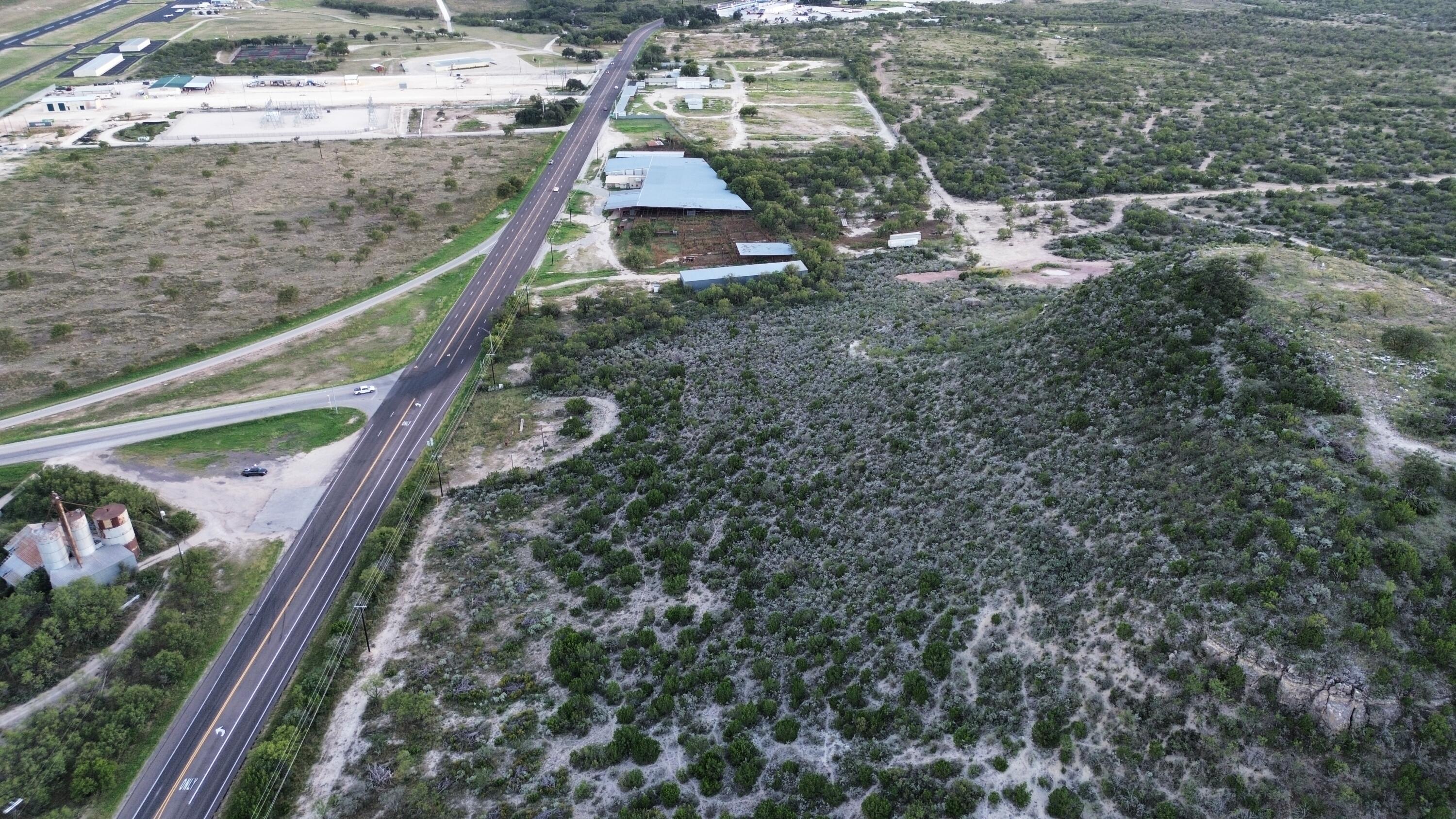 Land in Junction