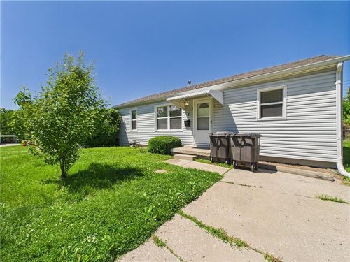 3 Belmo Dr, Belton, MO, 64012-2314 | Card Image