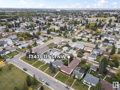 116 St, House other with 4 bedrooms, 2 bathrooms and null parking in Edmonton AB | Image 2