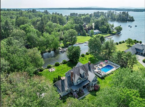 12 Bayview Dr, Raymond, ME, 04071-6555 | Card Image