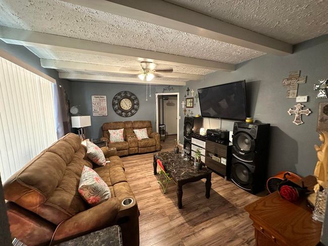 1007 Xenia St, House other with 3 bedrooms, 1 bathrooms and null parking in Plainview TX | Image 14