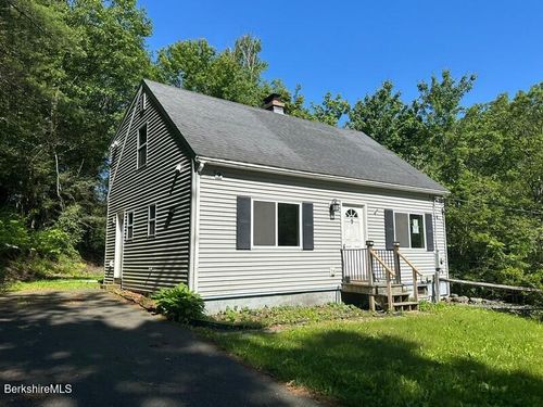 9 Woronoco Rd, Blandford, MA, 01008-9553 | Card Image