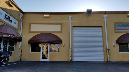 1929-1929 Nw 108th Ave, Sweetwater, FL, 33172-2023 | Card Image