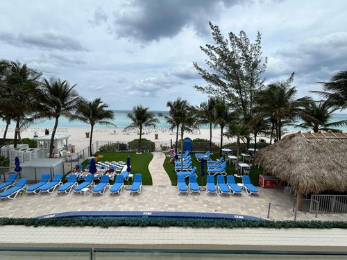 1706-18683 Collins Ave, Sunny Isles Beach, FL, 33160-2404 | Card Image