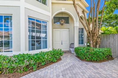 2571 Players Court, House other with 3 bedrooms, 2 bathrooms and null parking in Wellington FL | Image 2