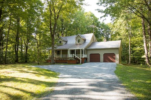 429 Twin Ridge Rd, Bristol, VT, 05443-9002 | Card Image