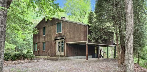 131 Derry Hill Road, Montville, CT, 06382 | Card Image