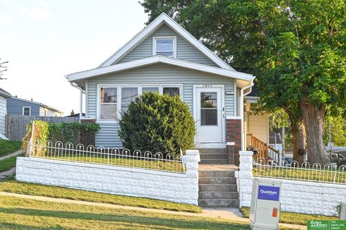 1911 W St, Omaha, NE, 68107-3632 | Card Image