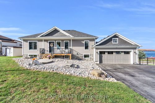 244 Frank St, Midland, ON, L4R1H4 | Card Image