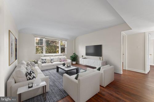 s-g6-1404 12th St N, ARLINGTON, VA, 22209-3719 | Card Image