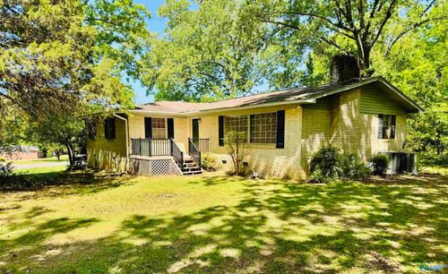 409 Sobotka St Sw, Hartselle, AL, 35640-3925 | Card Image