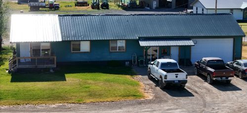 19560 Sprague River Rd, Chiloquin, OR, 97624-9607 | Card Image