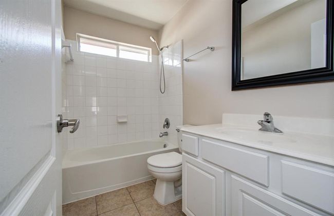 3410 Walden Creek Ln, House other with 3 bedrooms, 3 bathrooms and 2 parking in Pearland TX | Image 33