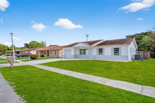 405 Sw 78th Ter, North Lauderdale, FL, 33068-1240 | Card Image