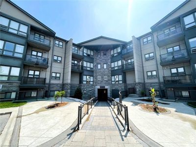 406 - 1 Jacksway Cres, Home with 2 bedrooms, 1 bathrooms and 1 parking in London ON | Image 1