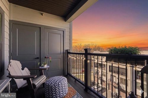 4x-12875 Mosaic Park Way, HERNDON, VA, 20171-5426 | Card Image