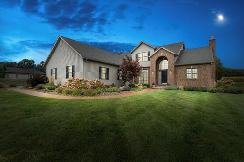 66082 Blackberry Rd, Edwardsburg, MI, 49112-7619 | Card Image