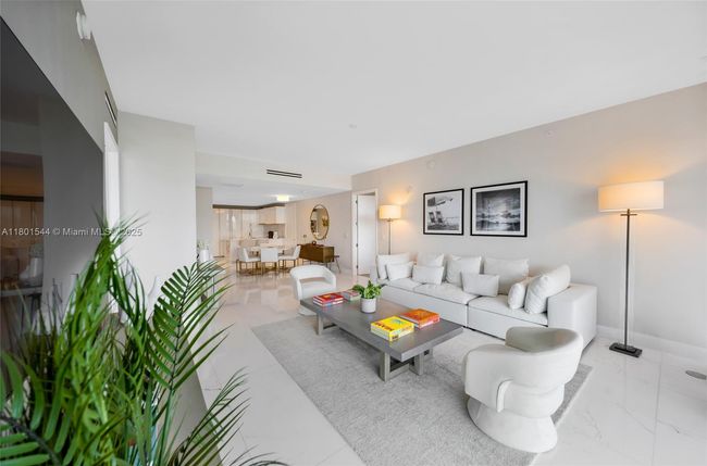 UNIT-305 - 10201 Collins Ave, Condo with 2 bedrooms, 3 bathrooms and null parking in Bal Harbour FL | Image 26