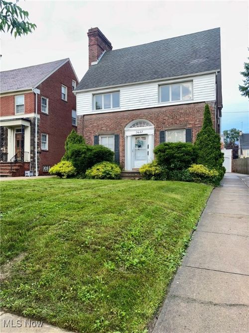 2-3657 Winchell Rd, Shaker Heights, OH, 44122-5123 | Card Image