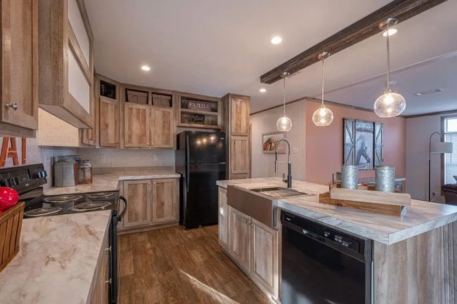 18105 County Rd, House other with 3 bedrooms, 2 bathrooms and null parking in Stanton TX | Image 9
