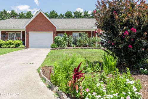 2912 Dominion Dr, Maryville, TN, 37803-8336 | Card Image