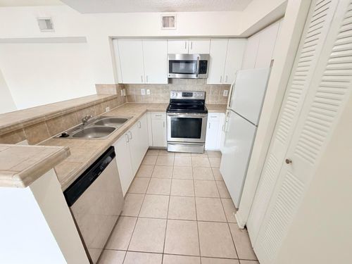 304-1749 Village Blvd, West Palm Beach, FL, 33409-2070 | Card Image