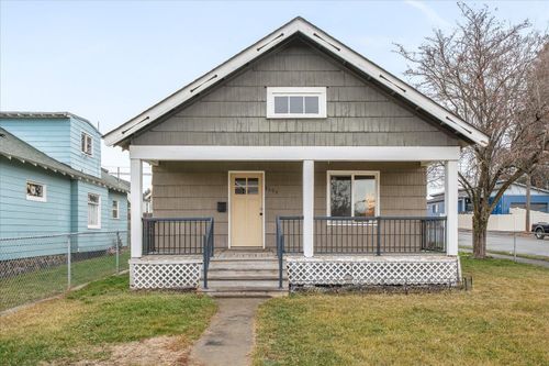 2304 W Bridge Ave, Spokane, WA, 99201 | Card Image