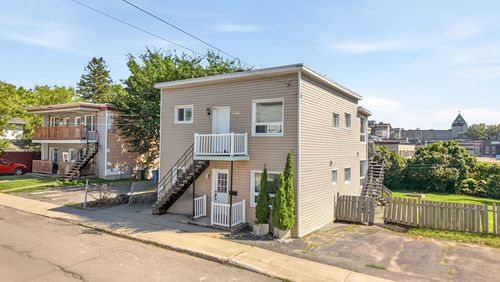 2650 Rue Évangéline, Québec, QC, G1E1M6 | Card Image