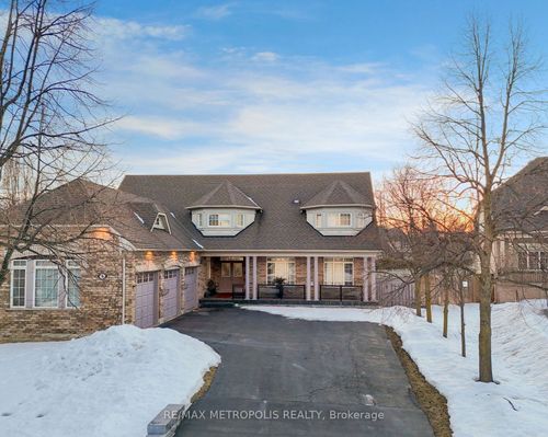 4 Champion Crt, Brampton, ON, L6Y5G9 | Card Image