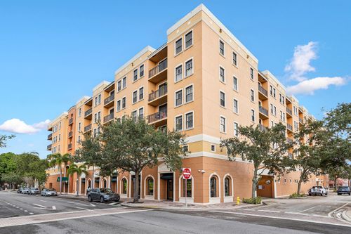 416-511 Lucerne Ave, Lake Worth Beach, FL, 33460-3858 | Card Image