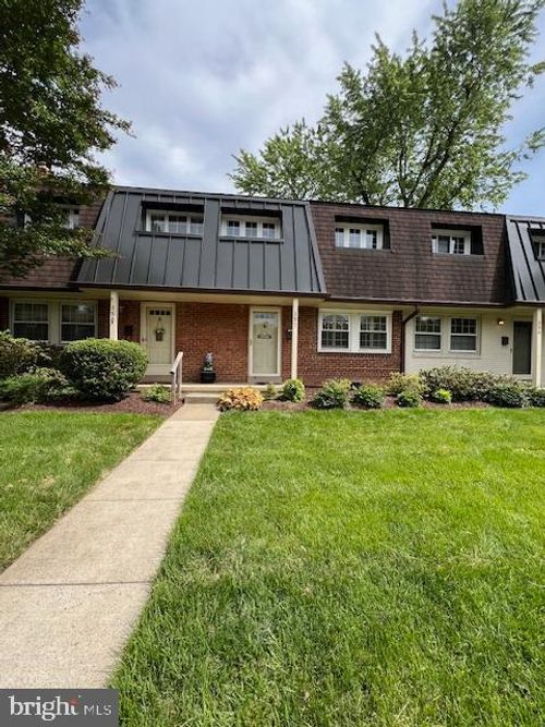 387-157 S Virginia Ave, FALLS CHURCH, VA, 22046-4127 | Card Image