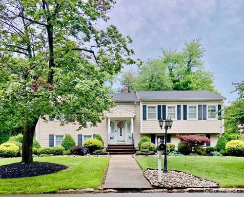 1 Fielding Place, Edison, NJ, 08820 | Card Image