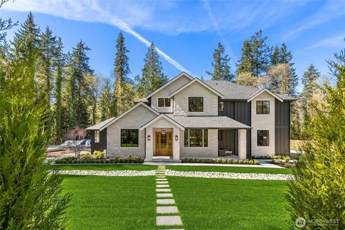 9473 Springwood Avenue Ne, Bainbridge Island, WA, 98110 | Card Image