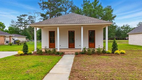 560 Fairway Dr, Picayune, MS, 39466 | Card Image
