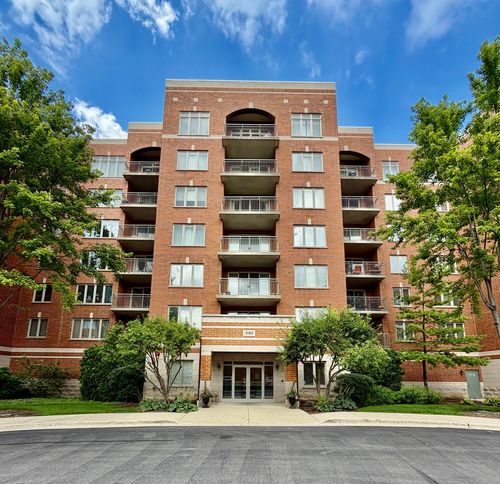 204-390 S Western Ave, Des Plaines, IL, 60016-3477 | Card Image