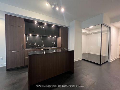 605-15 Mercer St, Toronto, ON, M5V0T8 | Card Image