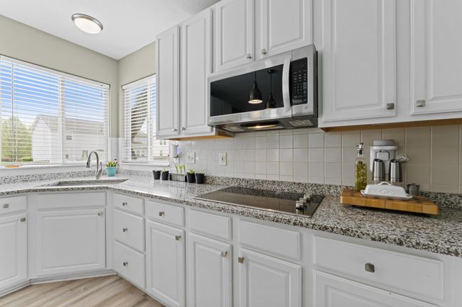 8853 Hickory View St, House other with 5 bedrooms, 3 bathrooms and null parking in Canal Winchester OH | Image 24