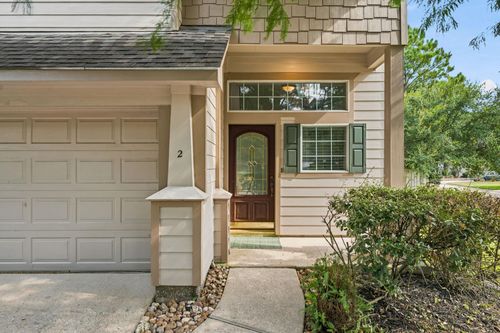 2 Stone Arrow Pl, The Woodlands, TX, 77382-1775 | Card Image