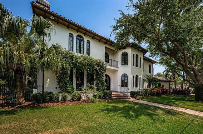 147 Bay Point Dr Ne, House other with 4 bedrooms, 4 bathrooms and null parking in St Petersburg FL | Image 6