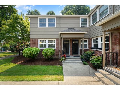 18-2555 Nw Savier St, Portland, OR, 97210-2473 | Card Image