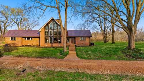 2830 Lockertsville Rd, Ashland City, TN, 37015-6008 | Card Image