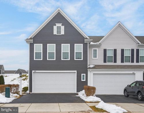 657 Buck Dr, HUMMELSTOWN, PA, 17036-7086 | Card Image