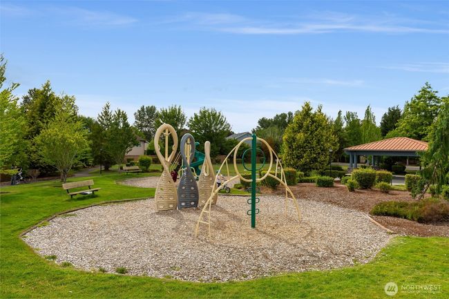 18022 29th Avenue Se, Condo with 3 bedrooms, 3 bathrooms and null parking in Bothell WA | Image 36
