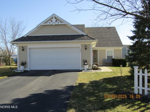 24526 Village Ln, Grand Rapids, OH, 43522-9801 | Card Image