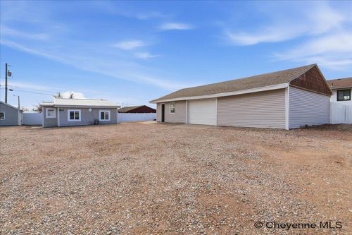 807 E 3rd St, Cheyenne, WY, 82007-1658 | Card Image