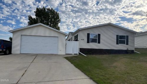 4019 Chandler Ln, Bismarck, ND, 58503-0624 | Card Image