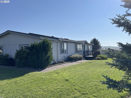 203 Court St, Enterprise, OR, 97828-1436 | Card Image